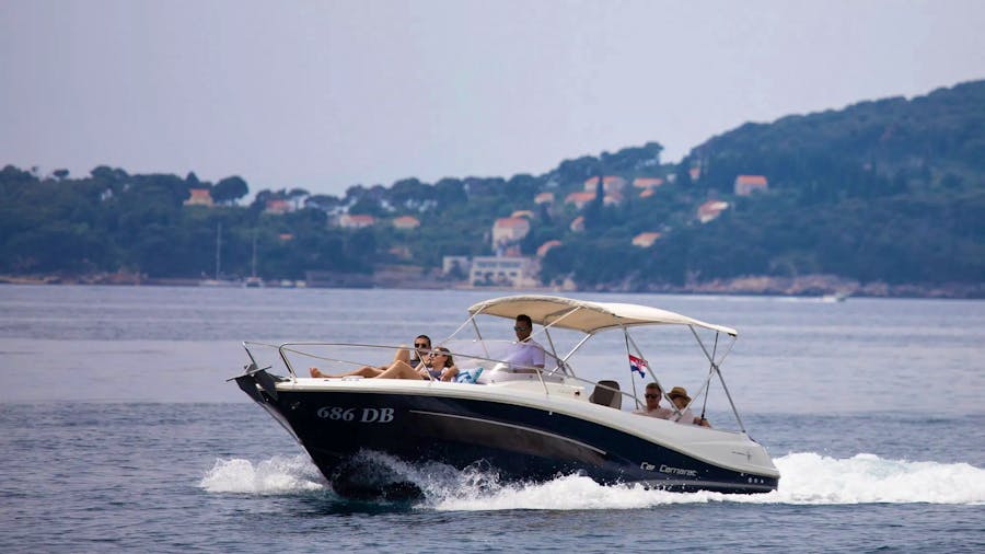 high-class-speedboat-cap-camarat-755wa-jeanneau-dubrovnik-002.jpg